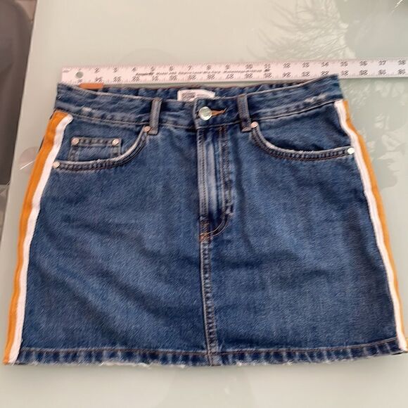 Authentic denim by TRF - denim mini skirt with red and white striped detail - Picture 3 of 7